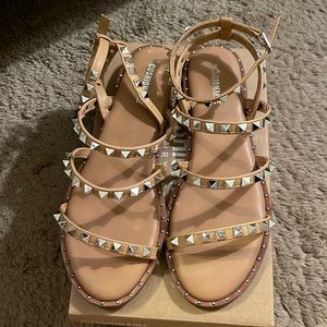 Brand New Cushionaire Sandals
